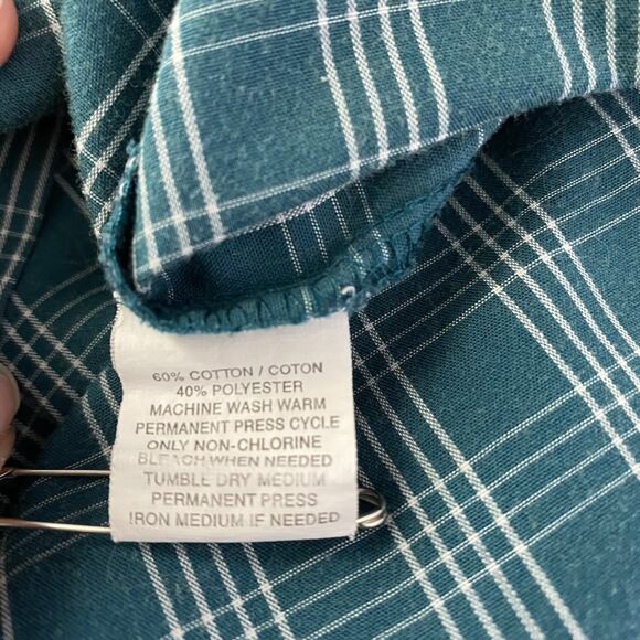 Van Heusen Classic Fit Short Sleeve Button Down Teal Mens Medium Preppy Timeless - Picture 9 of 10